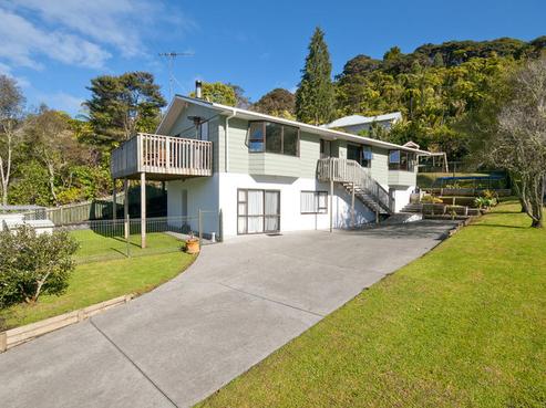 377 Huia Road, Titirangi