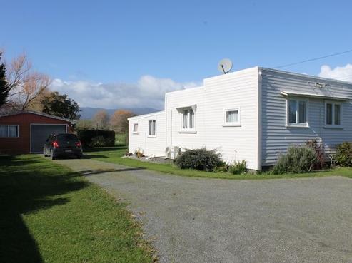 40 Convent Road, Otaki