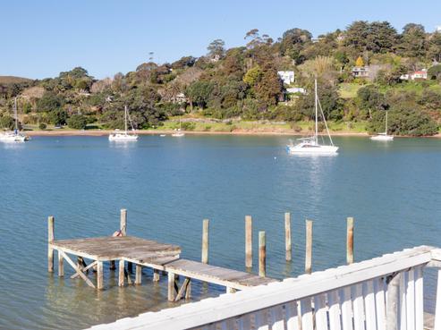 35 Shelly Beach Road, Surfdale