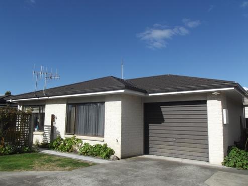 2/24 Osier Road, Greenmeadows