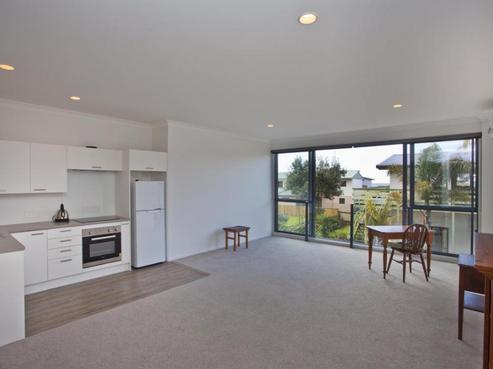8/100 Hunt Road, Whangamata