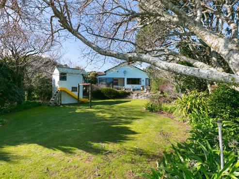 627 South Road, Omata