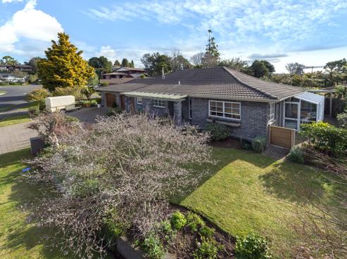 17 Wychwood Crescent, Springfield