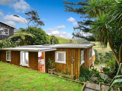 204 Bethells Road, Bethells Beach