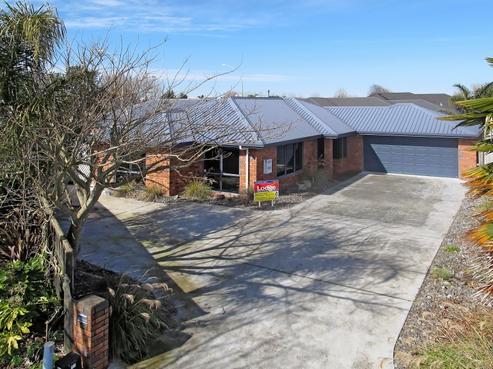 30 Cairns Crescent, Rototuna