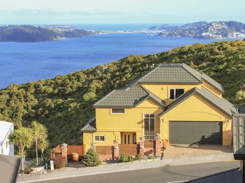 22 Dress Circle, Newlands