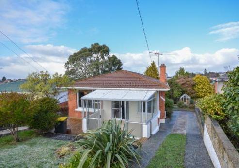 47 Derwent Street, Helensburgh