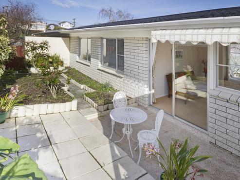 2/15 O'Halloran Road, Howick