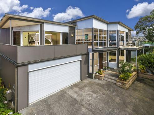 2/348 Beach Road, Mairangi Bay