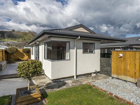 3/4 Palm Avenue, Stoke