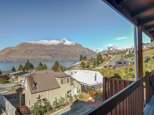 28B Sainsbury Road, Fernhill/Sunshine Bay