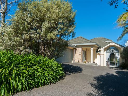 21 Taroka Close, Pinehill