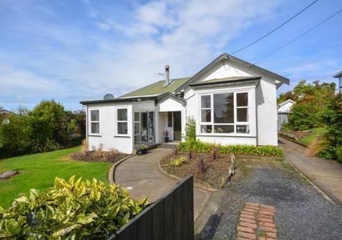 12 Argyle Street, Mornington