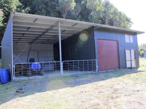 656 Takahue Road, Takahue
