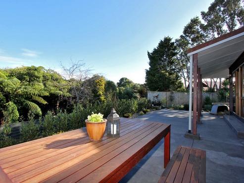 17 Elder Grove, Whalers Gate