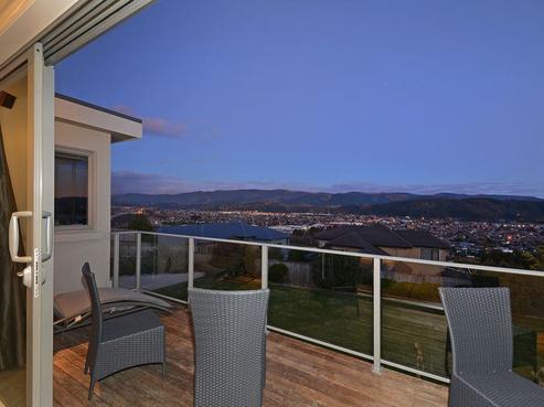 11 Riverstone Drive, Riverstone Terraces
