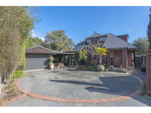 243 Memorial Avenue, Burnside