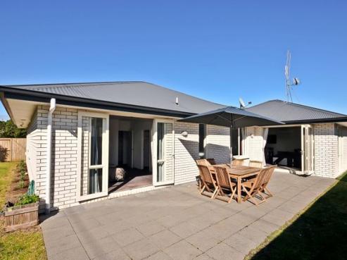45 Wiltshire Drive, Huntington