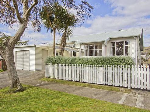 8 Athlone Crescent, Boulcott