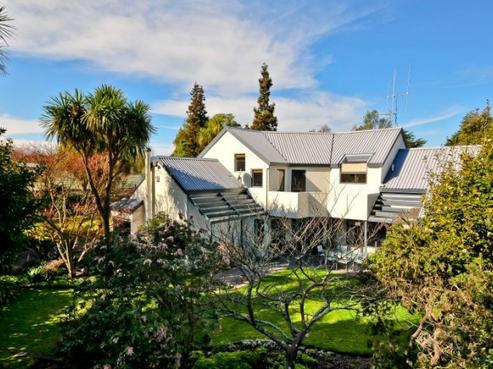 8 Shaw Street, Leamington
