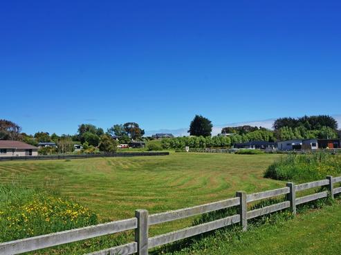 21 Kakariki Way, Otatara