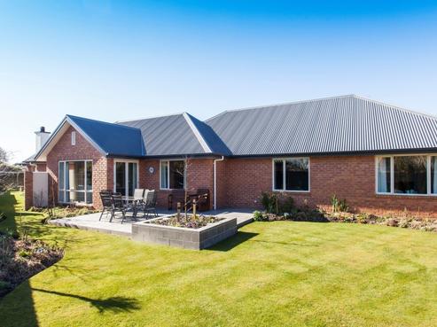7 Sharnbrook Lane, Casebrook