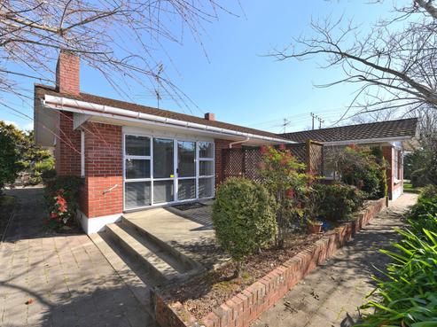 14 Neale Avenue, Stoke