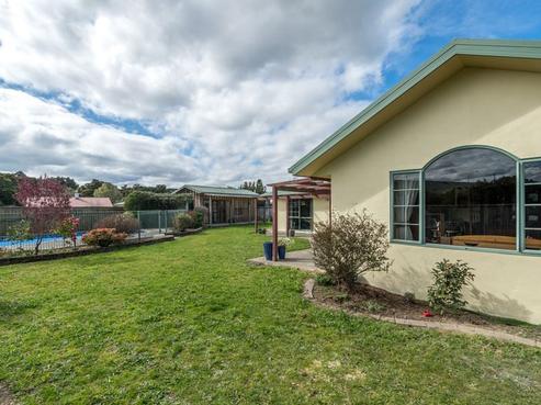 42 Malthouse Crescent, Brightwater
