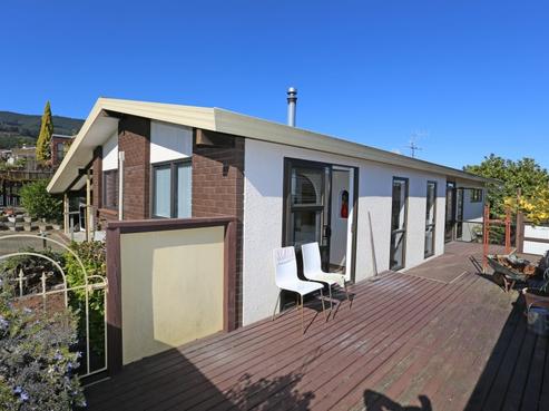 5 Farnham Drive, Richmond