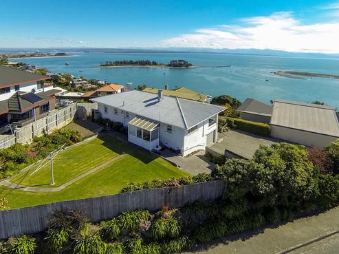 31 Victoria Heights, Stepneyville