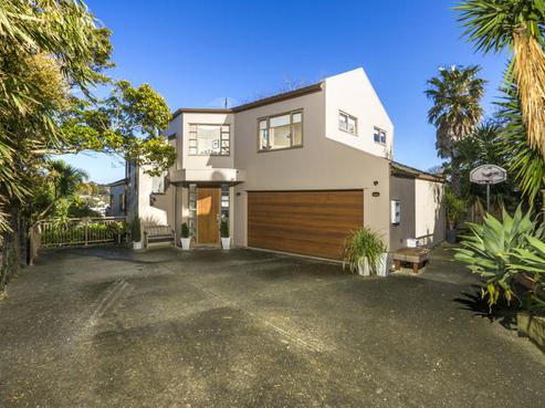 28A Gulf View Road, Murrays Bay