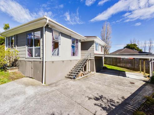8 Kelman Road, Kelston