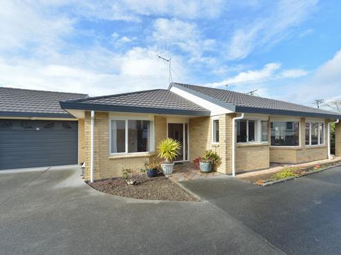11 Armstrong Avenue, Woodhill