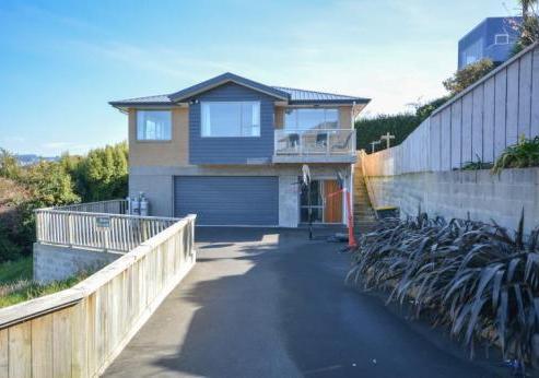 11 Fortune Street, Dalmore