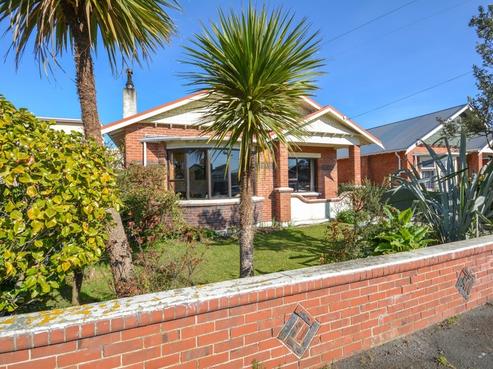 16 East Avenue, Saint Kilda