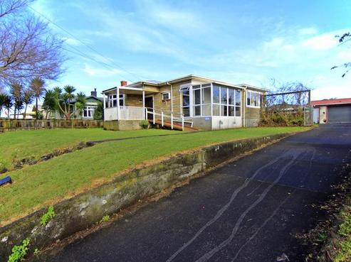 13 Lippiatt Road, Otahuhu