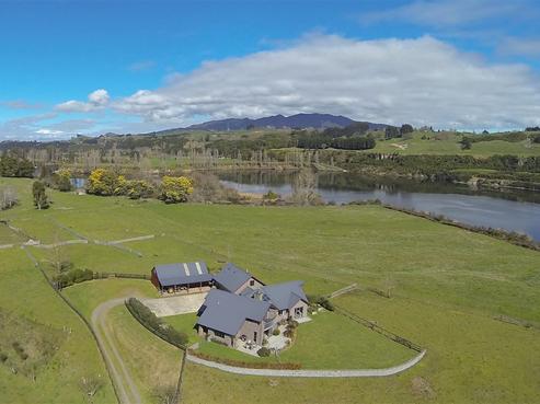 398 Horahora Road, Tirau
