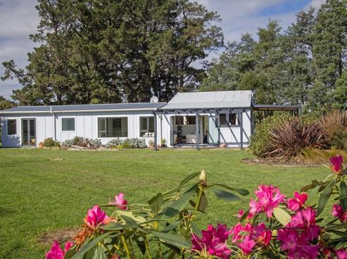 38 Settlement Road, Greytown