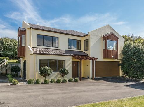 15 Avion Terrace, Raumati Beach