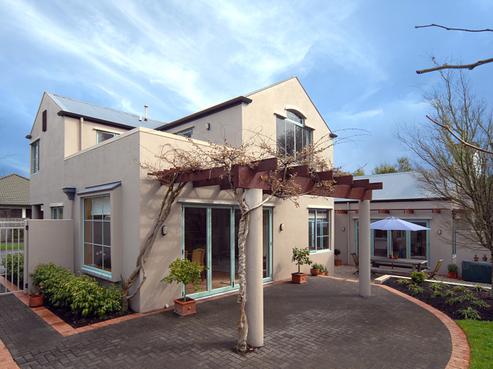 1 Utuhina Road, Springfield