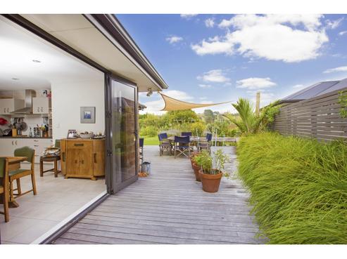 17 Courtney Lane, Matakana