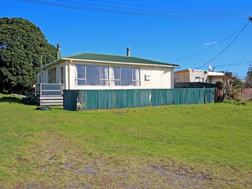 24 East Beach, Waitara