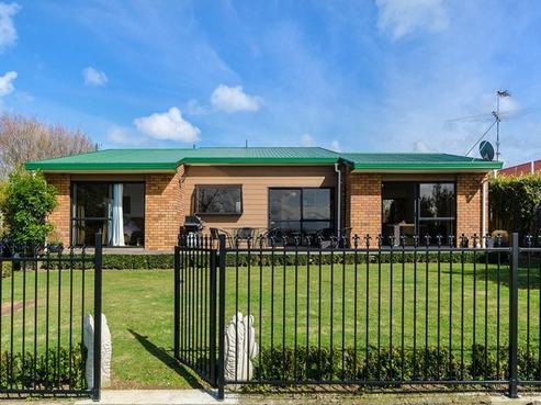 12 Moor Park, Wattle Downs