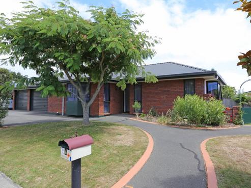 4 Heritage Crescent, Richmond