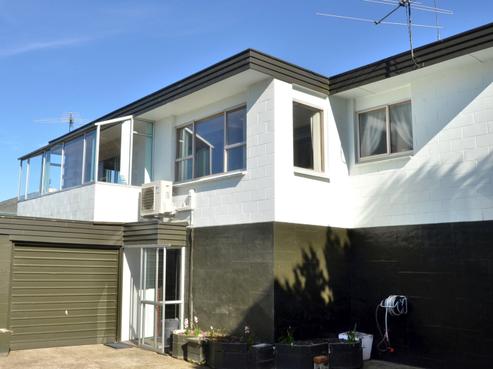 18C Lawson Street, Roslyn