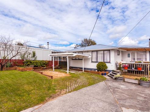 53 Awaroa Road, Sunnyvale