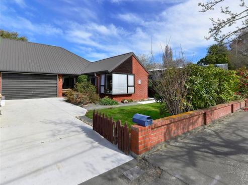 4 Stanbury Avenue, Somerfield