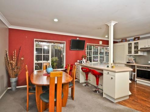 10 Sunny Dale, Western Heights