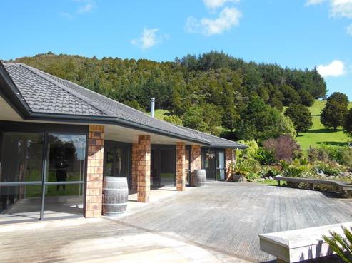 39 Mountain View Road, Hikurangi