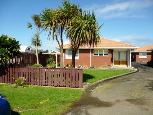 2/26 Domett Street, Opunake